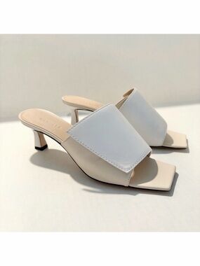 Wandler ISA Bi-Color Kitten Heel Slipper Sandal Size 38 Ivory Leather Square Toe